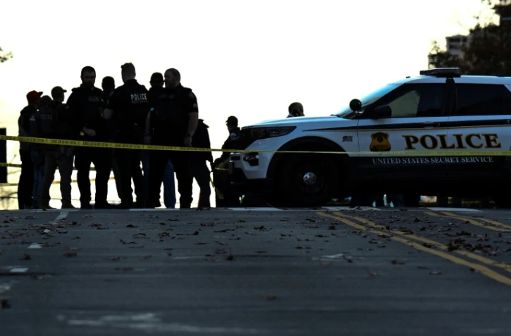 Des policiers sur les lieux de l'attaque contre des militaires de la Garde nationale, à Washington, le 26 novembre 2025