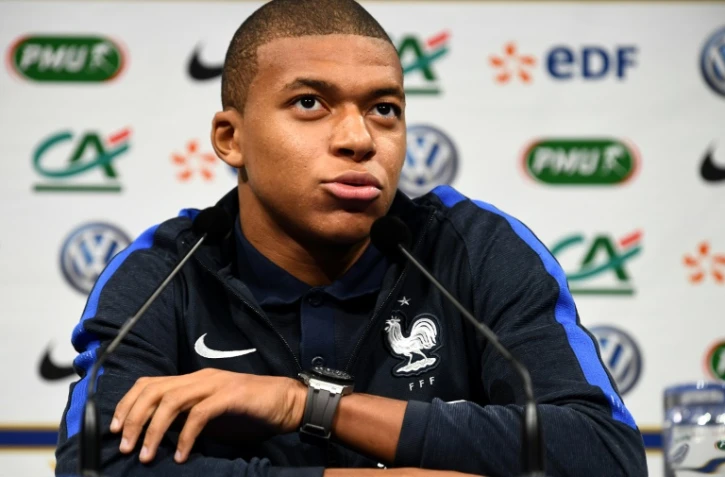 L'attaquant de l'équipe de France Kylian Mbappé en conférence de presse, le 5 octobre 2017 à Clairefontaine-en-Yvelines