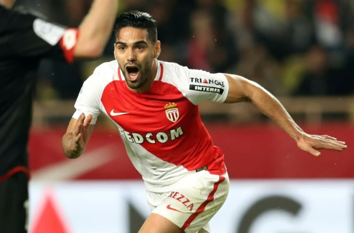 L'attaquant de Monaco Radamel Falcao exulte après avoir inscrit le second but pour Monaco contre Dijon à Louis II, le 15 avril 2017