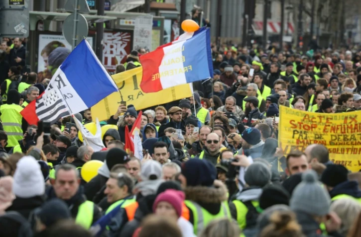 Rassemblement de "gilets jaunes" rue Saint-Antoine, près de la Bastille, le 12 janvier 2019 à Paris
