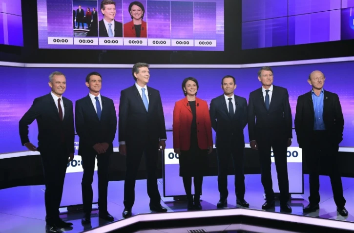 Les 7 candidats Francois de Rugy, Manuel Valls, Arnaud Montebourg, Sylvia Pinel, Benoit Hamon, Vincent Peillon et Jean-Luc Bennahmias lors du dernier débat télévisé le 19 janvier 2017 à Paris