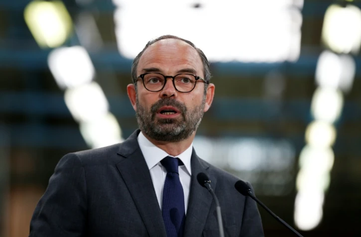 Le Premier ministre Édouard Philippe lors de sa visite de l'usine Seb de Mayenne (ouest) le 23 avril 2018