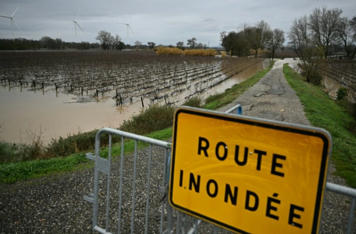 Une route inondée à Coursan, le 19 janvier 2026 dans l'Aude