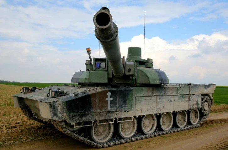 Un char Leclerc pendant des manoeuvres près de Mourmelon-le-Grand (Marne), le 1er mai 2023