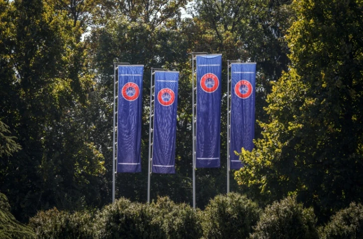 Dans le contexte des révélations des Football Leaks, l'UEFA s'est donné la possibilité de réétudier la situation financière de clubs européens, a-t-elle annoncé dans un communiqué à l'AFP le 13 novembre 2018