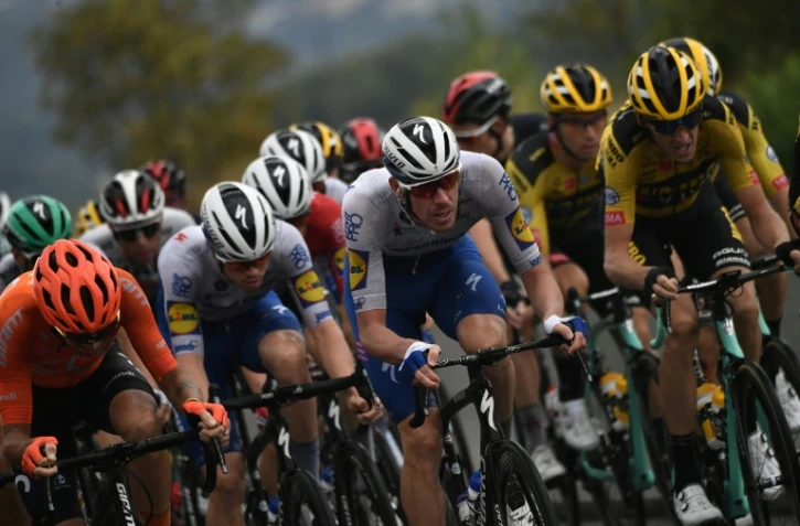 Le peloton du Tour de France dans les rues de Nice, lors de son dernier passage dans la cité azuréenne, le 29 août 2020 
