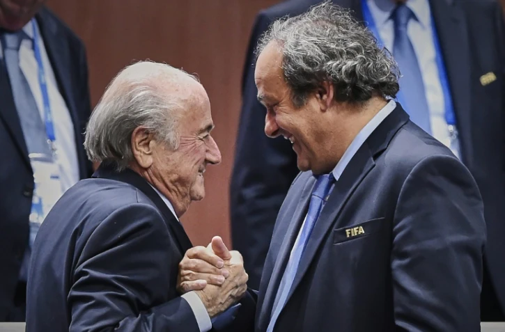 Le président de la Fifa Joseph Blatter et son homologue de l'UEFA Michel Platini, le 29 mai 2015 à Zurich