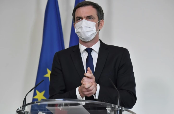 Le ministre de la Santé Olivier Véran lors d'une conférence de presse le 26 janvier 2021 à Paris