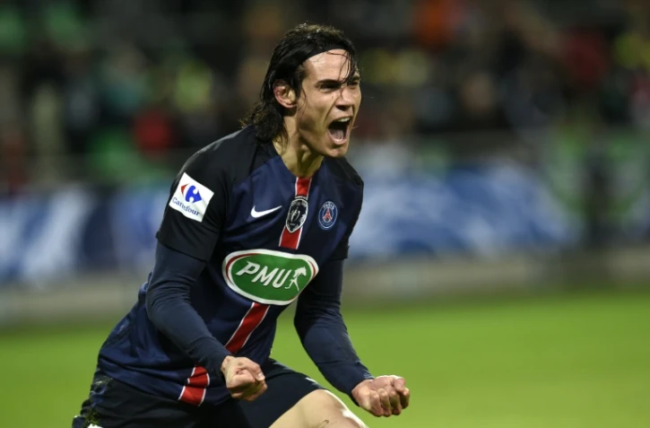 L'attaquant Edinson Cavani ouvre le score pour le PSG face à Saint-Etienne en quarts de finale de la Coupe de France à Geoffroy-Guichard, le 2 mars 2016