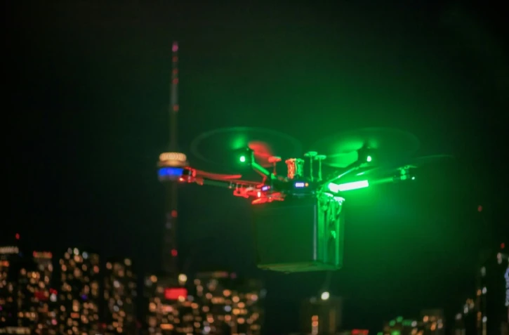 Un drone transportant des poumons pour une greffe à Toronto au Canada fin septembre 2021