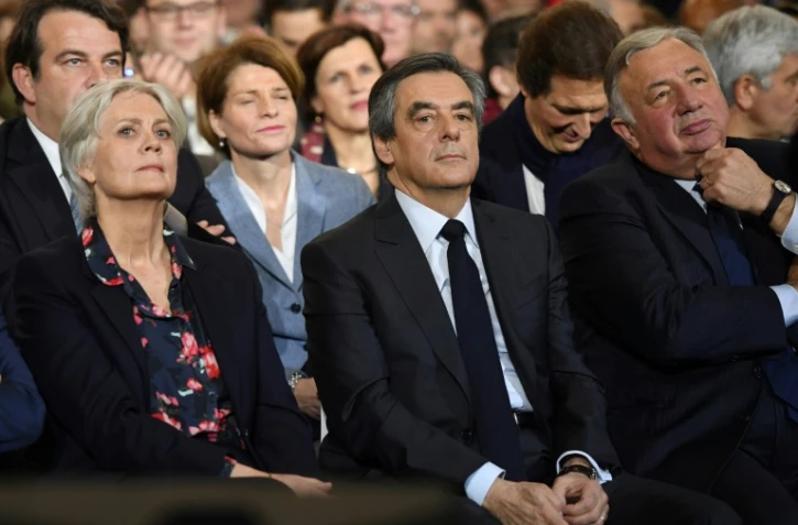 Penelope et Francois Fillon, Gérard Larcher lors du meeting du 29 janvier 2017 à Paris