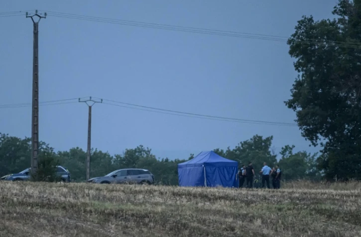 Des gendarmes sur le site où des recherches sont menées pour retrouver le corps de Delphine Aussaguel, disparue en France en décembre 2020, à Villeneuve-sur-Vère, le 16 juillet 2026 dans le Tarn
