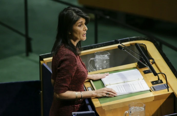 L'ambassadrice des Etats-Unis à l'ONU, Nikki Haley à la tribune de l'organistation à New York, le 21 décembre 2017