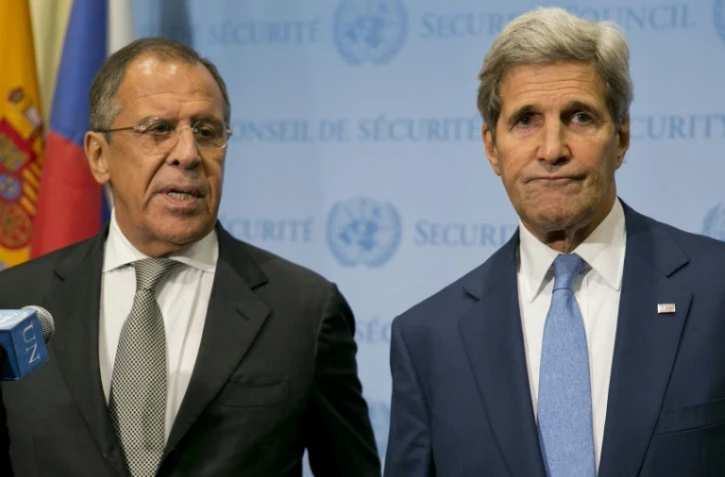 Les ministres russe Sergueï Lavrov et américain John Kerry des Affaires étrangères le 30 septembre 2015 à New York 