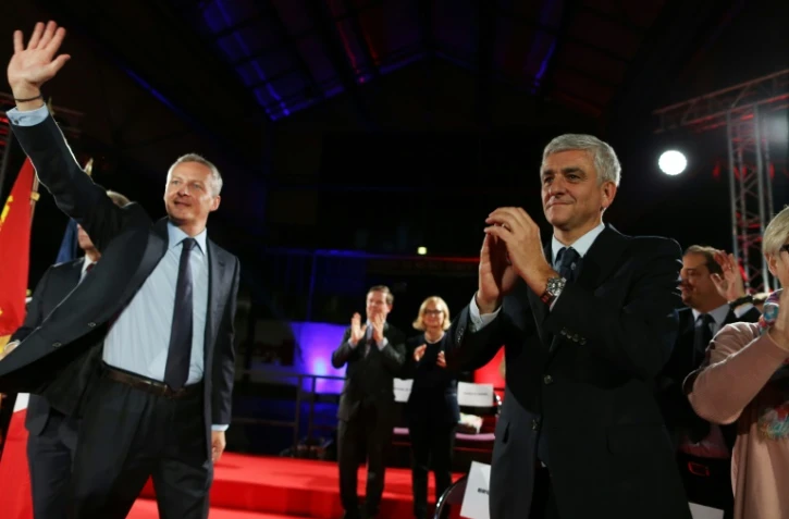 -Bruno Le Maire (LR) et Hervé Morin (Nouveau Centre) en campagne pour les régionales le 1er décembre 2015 à Evreux  