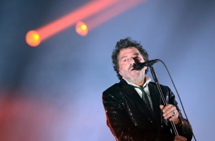 Le chanteur Rchid Taha sur scène  à Rennes le 7 décembre 2012