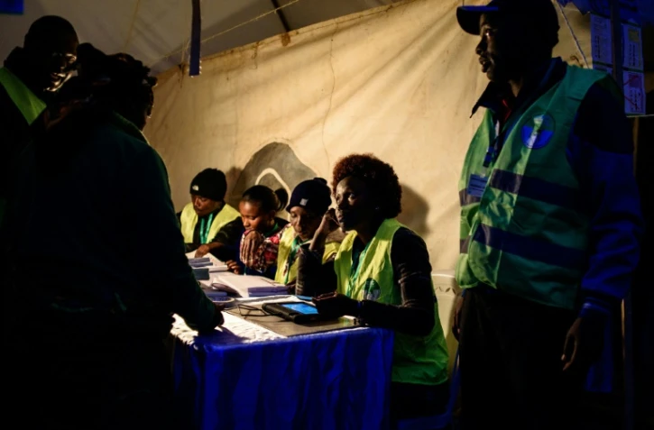 Début des opérations de vote pour la présidentielle dans la ville d'Eldoret, au Kenya, le 8 août 2017