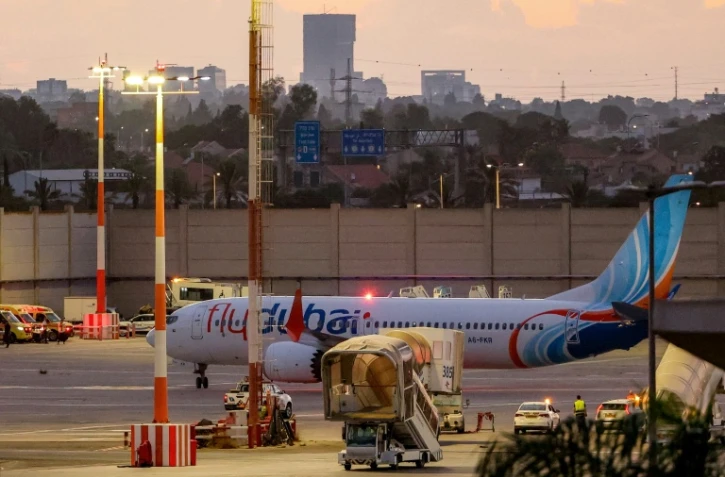 Le Boeing 737 MAX 8 de flydubai sur le tarmac de l'aéroport de Tel Aviv, le 30 septembre 2026