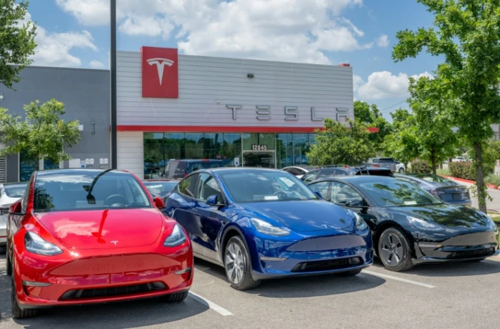 Des voitures Tesla Model Y en vente chez un concessionnaire à Austin, au Texas (Etats-Unis) en mai 2023
