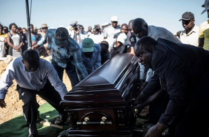 Funérailles de Sylvia Maphosa, le 4 août 2018 à Harare, tuée par balles quatre jours auparavant durant des violences post-électorales