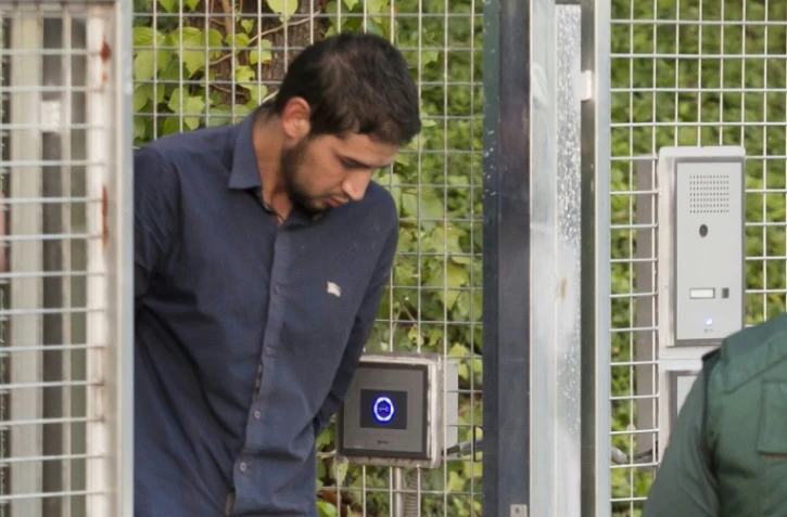 Salah El Karib escorté par la Guardia Civile espagnole à Tres Cantos, près de Madrid, le 22 août 2017