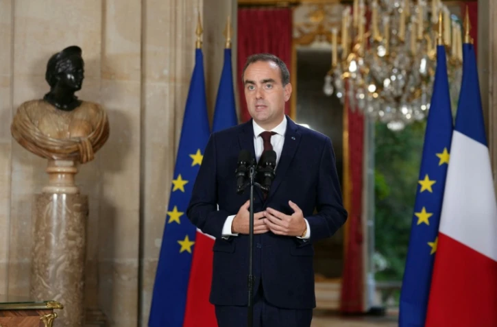 Le Premier ministre Sébastien Lecornu lors d'une allocation concernant la situation dans les lycées, le prix des carburants, la crise agricole et la situation financière de la France, le 7 octobre 2026 à l'hôtel de Matignon, à Paris