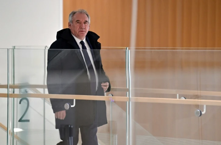 Le président du MoDem, François Bayrou, arrive au tribunal judiciaire de Paris le 7 novembre 2023