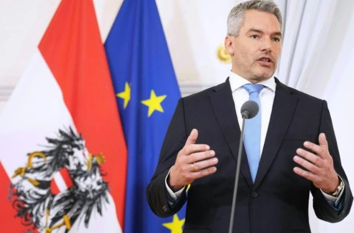 Le nouveau chancelier d'Autriche Karl Nehammer après sa prestation de serment à la Chancellerie à Vienne, le 6 décembre 2021