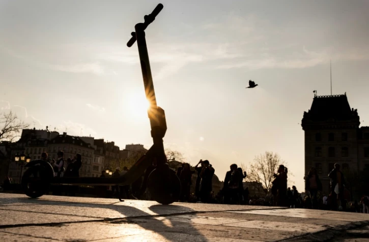 Une trottinette électrique à Paris, le 1er avril 2019