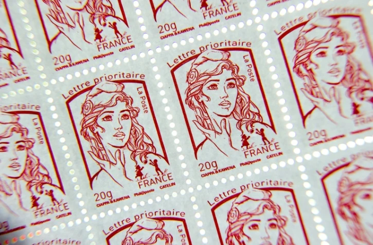 Un rouleau de timbres à l'effigie de Marianne, timbre officiel de la République Française le 1er octobre 2014 à Nieppe au Nord de la France