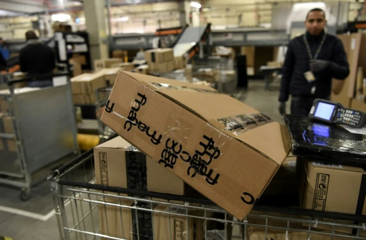 Le développement du e-commerce non-alimentaire est responsable de la destruction de 85.000 emplois en dix ans, accusent Les Amis de la Terre dans un rapport jugé "partial" par la fédération française du commerce en ligne