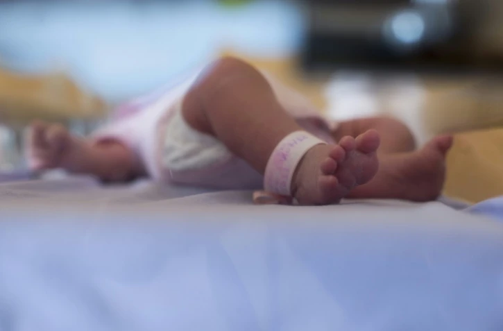 Avec 3,7 décès d'enfants de moins d'un an pour 1.000 naissances vivantes, la mortalité infantile est stable en France depuis une dizaine d'années