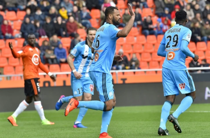 Le capitaine de l'OM Rolando a ouvert la voie du large succès marseillais sur la pelouse de Lorient, le 5 mars 2017