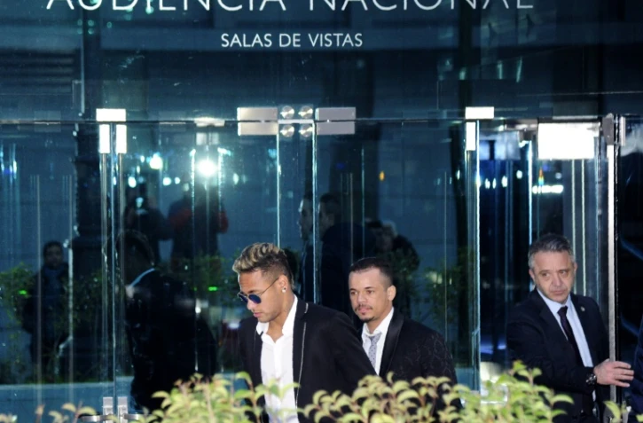 L'attaquant du Barça Neymar à sa sortie de l'Audience nationale à Madrid, le 2 février 2016