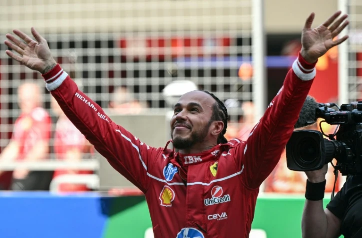 Lewis Hamilton célèbre sa victoire à la course sprint du Grand Prix de Chine, le 22 mars 2025 à Shanghai en Chine