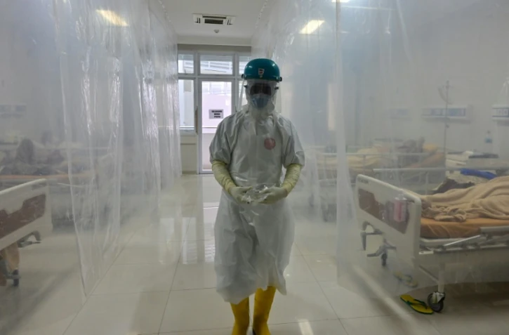 Dans une unité pour malades du Covid-19 de l'hôpital de Bogor, en Indonésie, le 3 septembre 2020