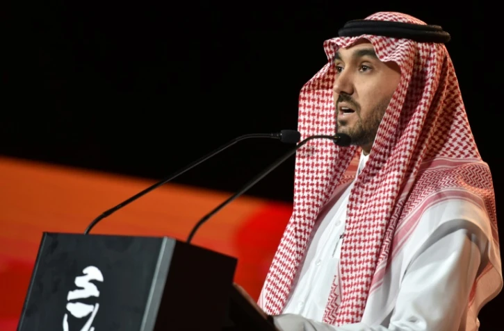 Le Prince Abdulaziz bin Turki AlFaisal Al Saud, président de l'Autorité des sports en Arabie saoudite, lors d'une conférence de presse du Dakar 2020, le 25 avril 2019 à Qiddiya, en banlieue de Ryad