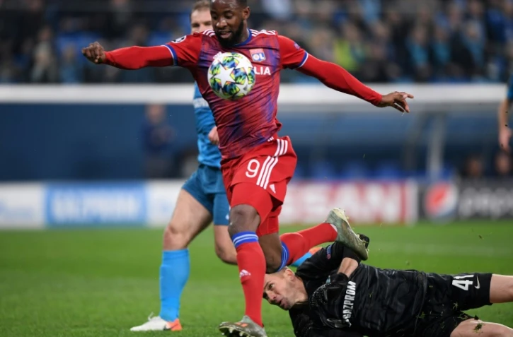 L'attaquant de Lyon Moussa Dembélé sur le terrain du Zenit en Ligue des champions, le 27 novembre 2019 à Saint-Pétersbourg 
