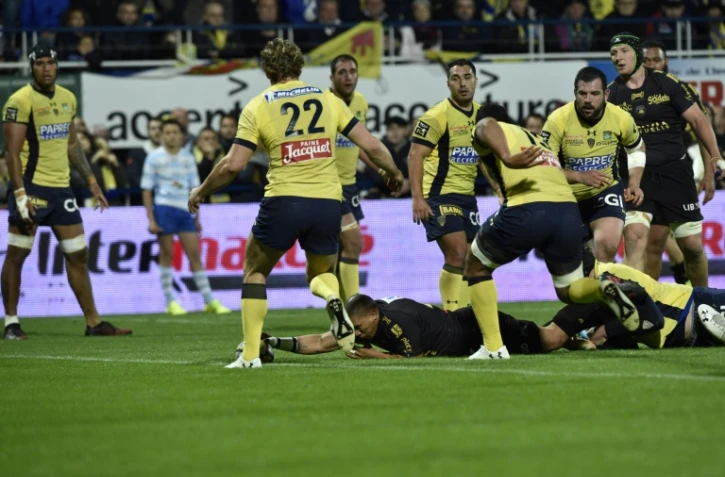 Les joueurs de l'ASM Clermont, lors d'un match de Top 14 contre La Rochelle au stade Michelin, le 6 mai 2017 