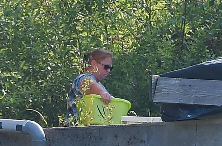 Photo d'archives de Murielle Bolle dans son jardin à Granges-sur-Vologne (Vosges) le 21 juin 2017