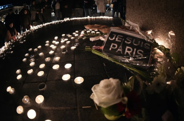 Un mémorial aux victimes des attentats de Paris, le 14 novembre 2015 à Strasbourg