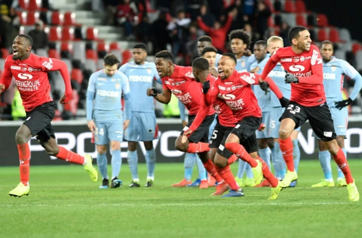 L'explosion de joie des Guingampais, vainqueurs de Monaco à l'issue des tirs au but en demi-finale de la Coupe de la Ligue, le 29 janvier 2019 au Roudourou