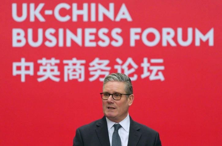 Le Premier ministre britannique Keir Starmer prononce un discours lors du Forum commercial Royaume-Uni-Chine à la Bank of China à Pékin, le 30 janvier 2026