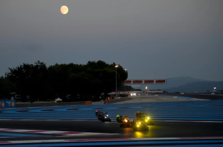 Les pilotes se disputent la victoire lors de la 84e édition du Bol d'Or au Castellet, le 18 septembre 2021 