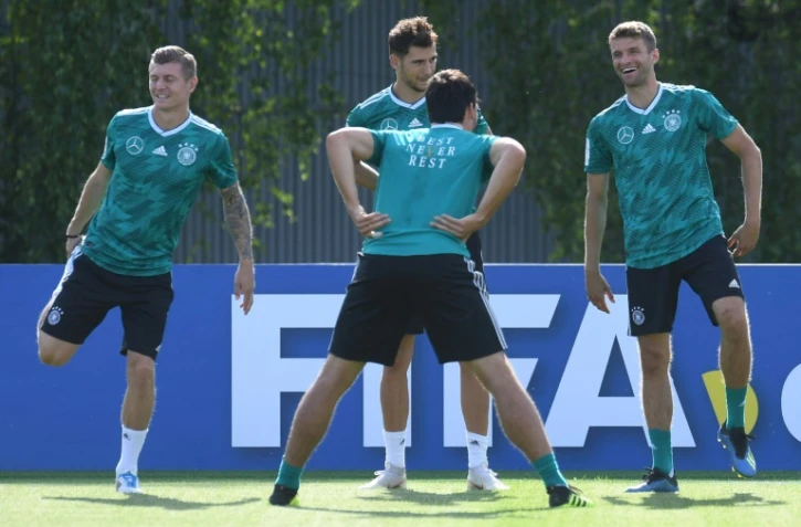 Toni Kroos, le buteur providentiel de l'Allemagne, et ses coéquipiers peaufinent des réglages au camp de base de Vatutinki, le 25 juin 2018