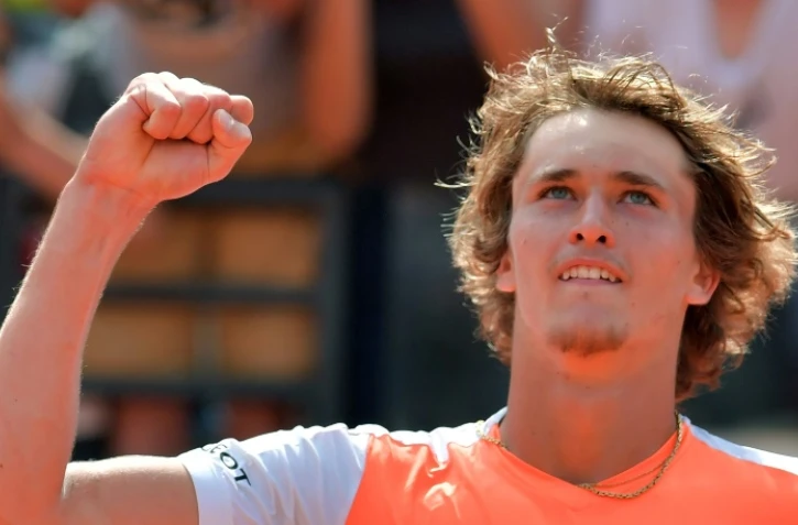 Le jeune allemand Alexander Zverev, vainqueur du Canadien Milos Raonic Ă Rome, le 19 mai 2017