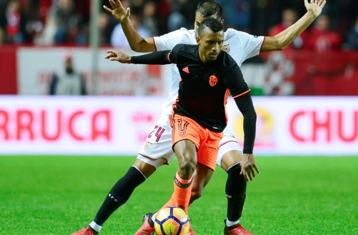 Le Portugais de Valence Nani, le 26 novembre 2016 à Séville lors du match de Liga face au FC