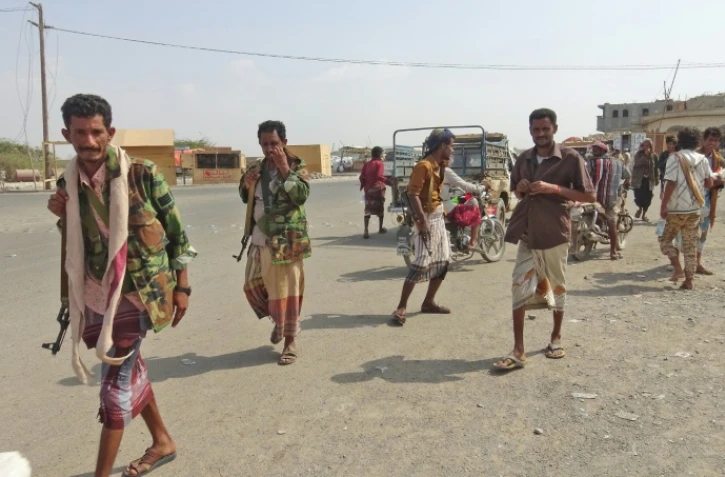 Des combattants des forces loyalistes yéménites dans la ville de Kokha, au sud du port stratégique de Hodeida, le 18 décembre 2018