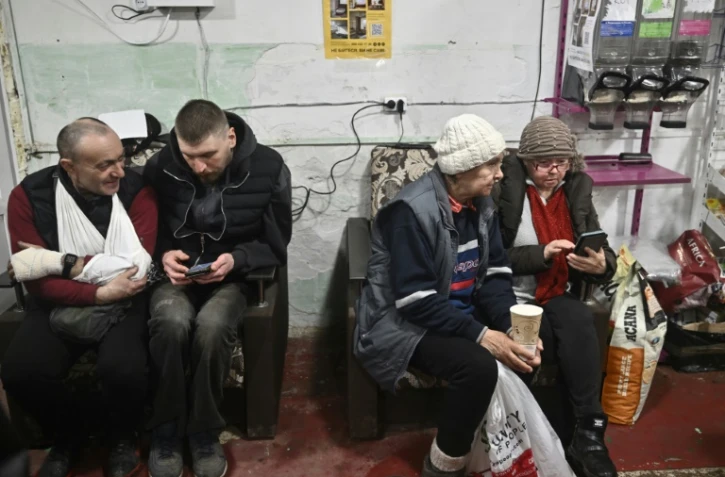 "Ils ont pris mon petit-fils"! Sur le front ukrainien, l'évacuation obligatoire des enfants