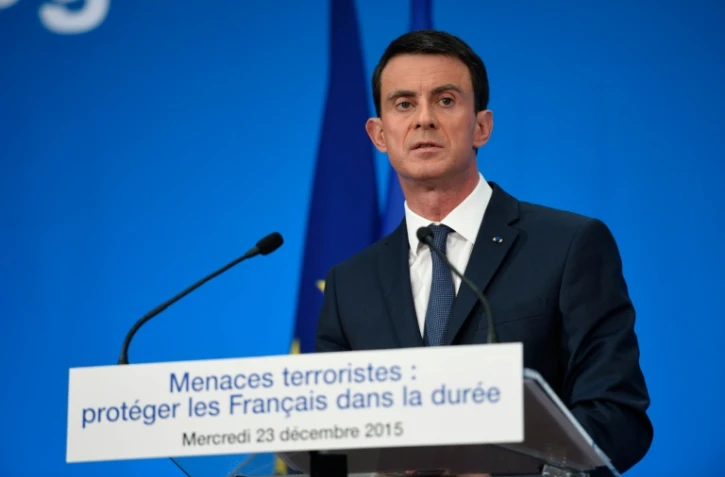 Manuel Valls lors d'une conférence de presse le 23 décembre 2015 à l'Elysée à Paris